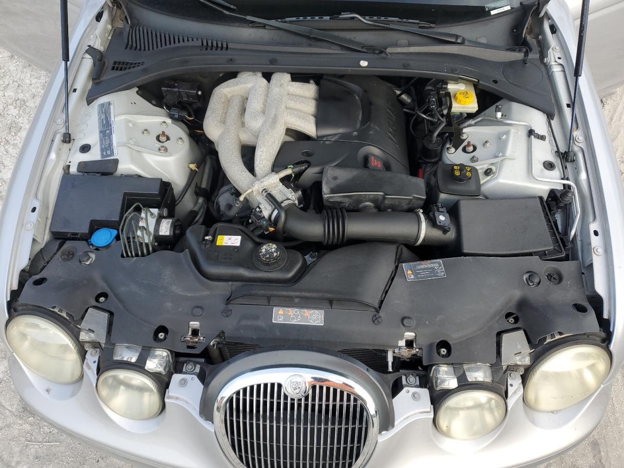 2005 Jaguar S-Type - Image 11