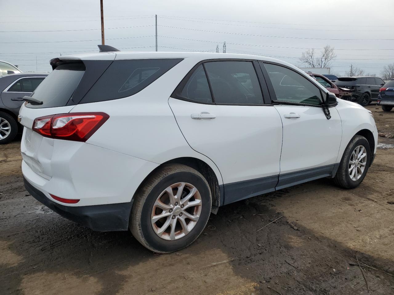 2019 Chevrolet Equinox - Image 3