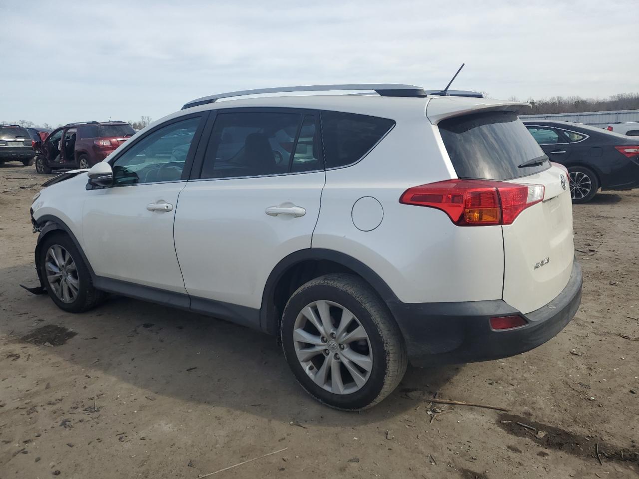 2014 Toyota RAV 4 - Image 2