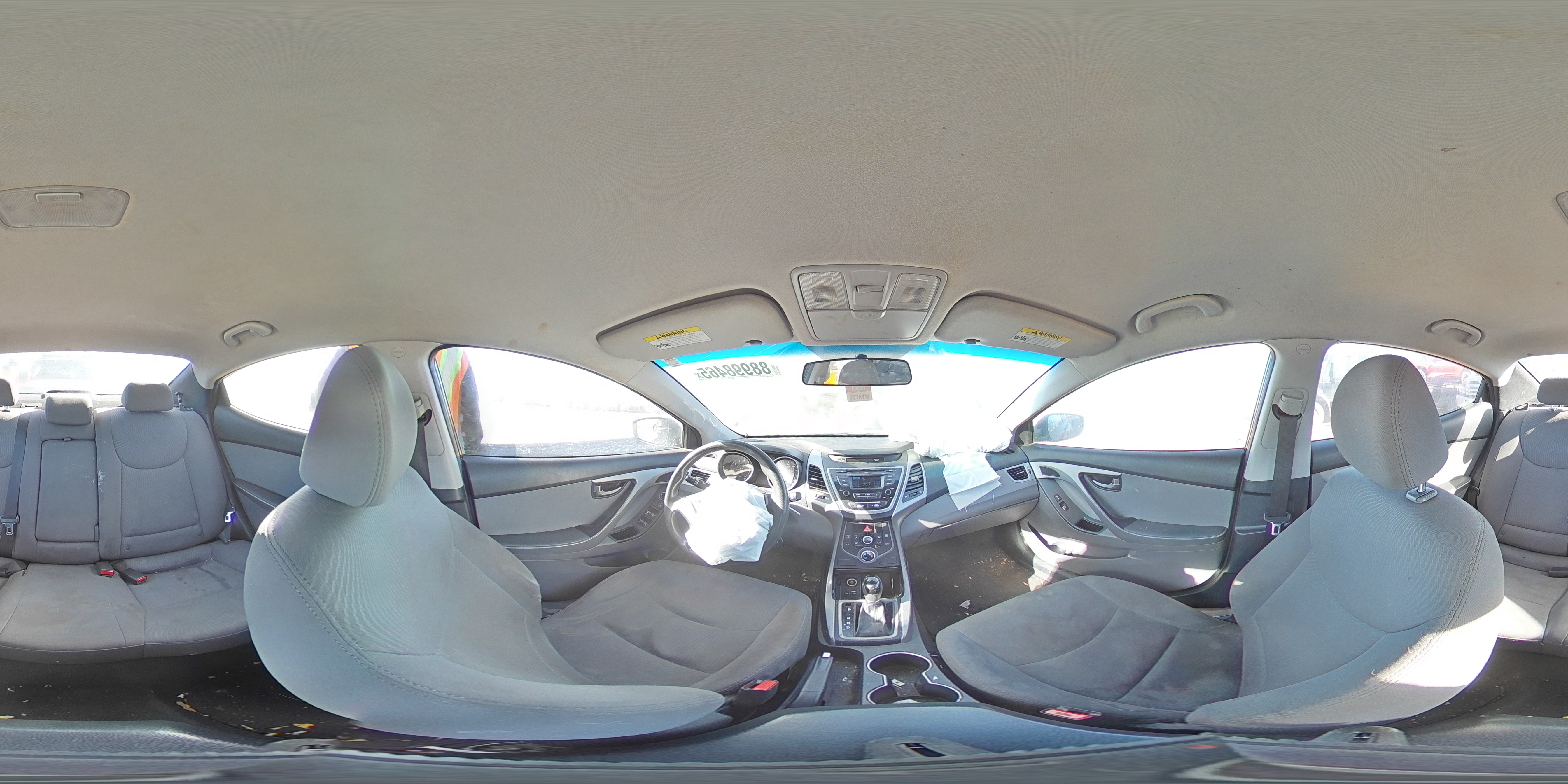 2016 Hyundai Elantra - Image 12