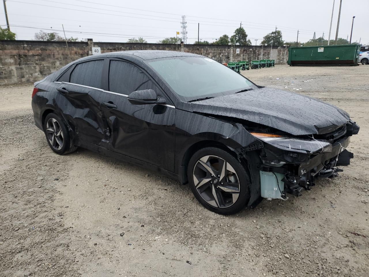2023 Hyundai Elantra - Image 4