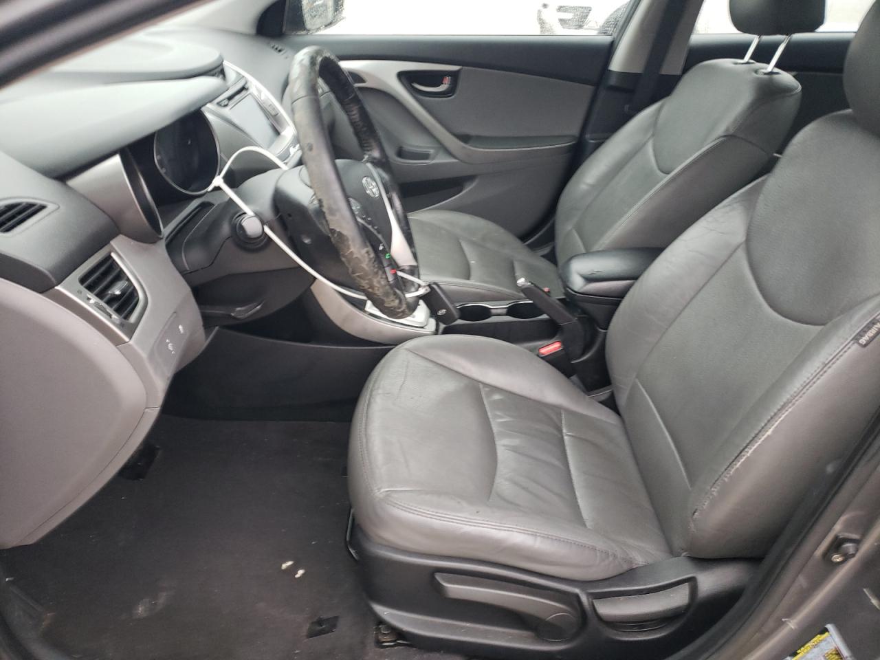 2011 Hyundai Elantra - Image 7
