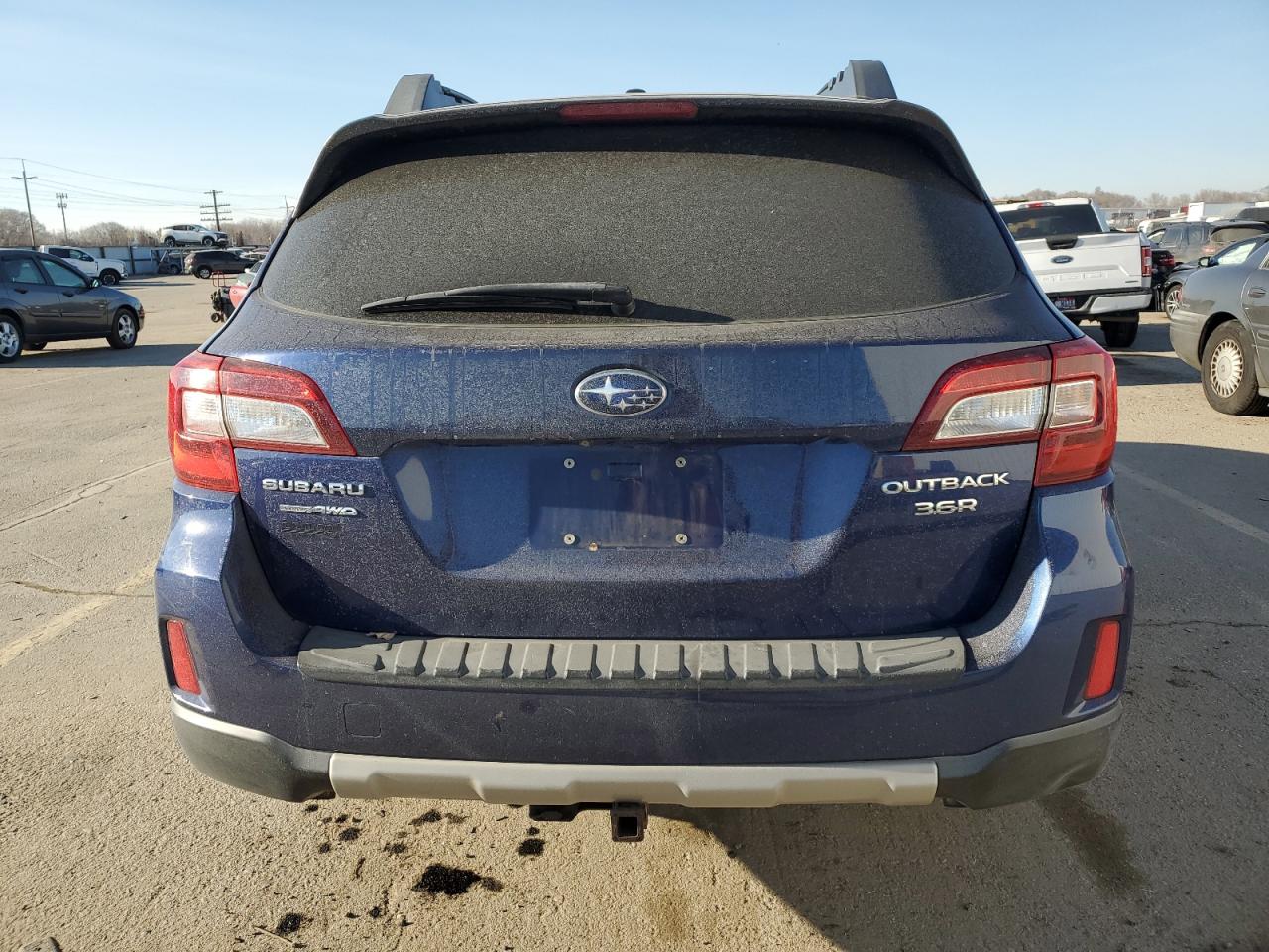 2015 Subaru Outback - Image 6