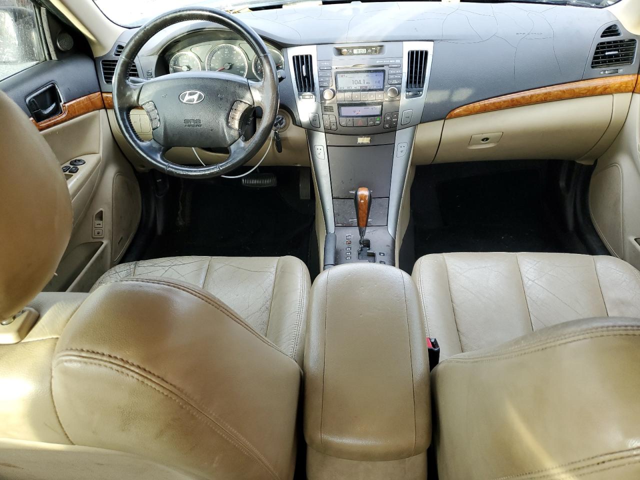 2009 Hyundai Sonata - Image 8