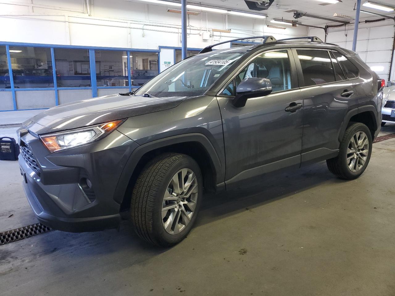 2021 Toyota RAV 4 - Image 1