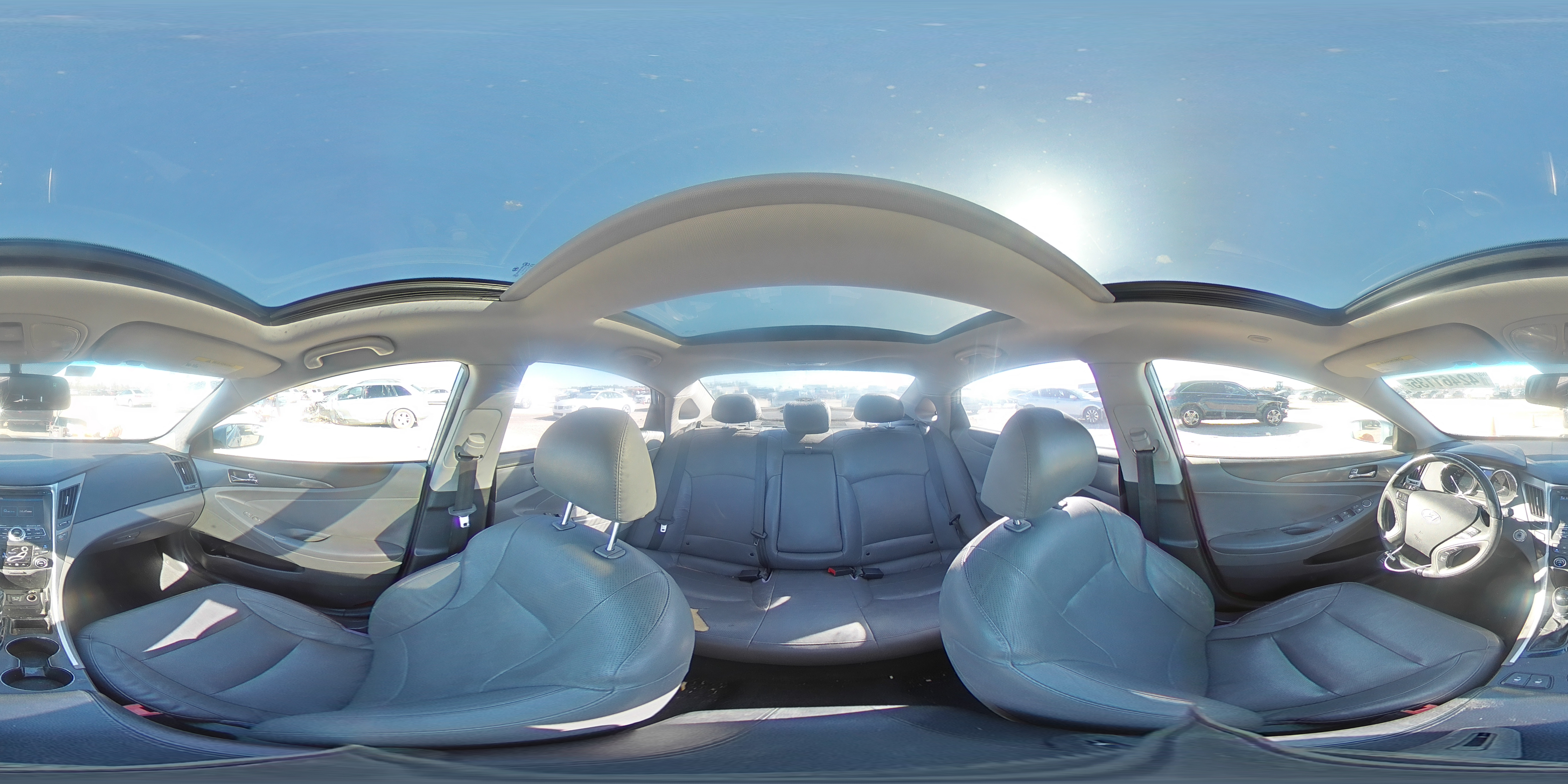 2012 Hyundai Sonata - Image 13