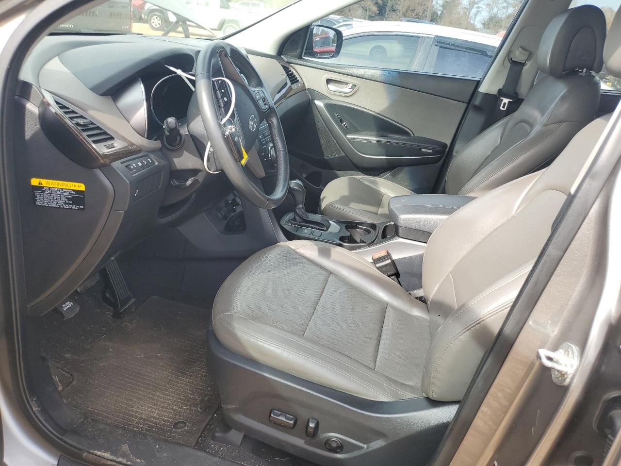 2017 Hyundai Santa Fe - Image 7