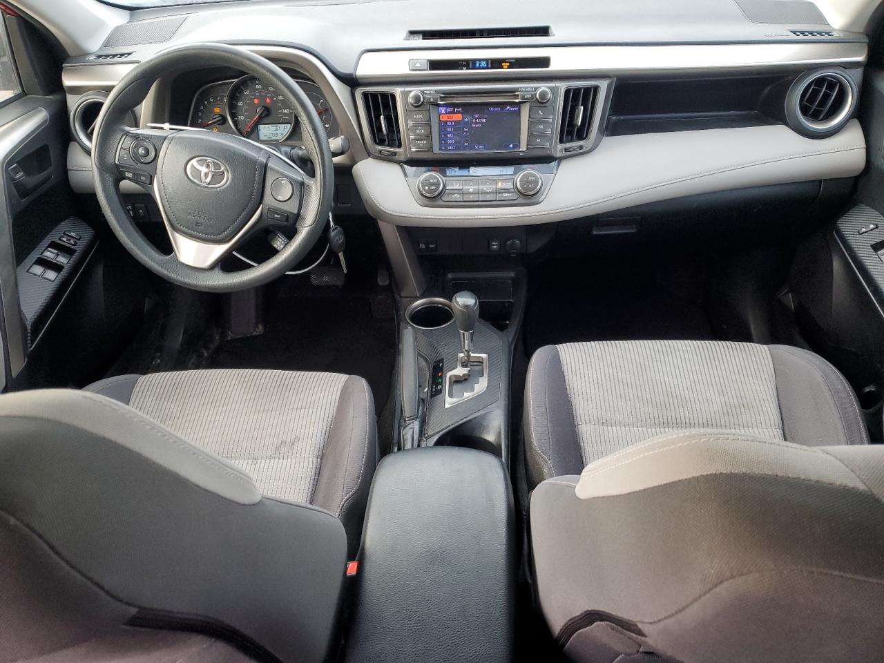 2013 Toyota RAV 4 - Image 8