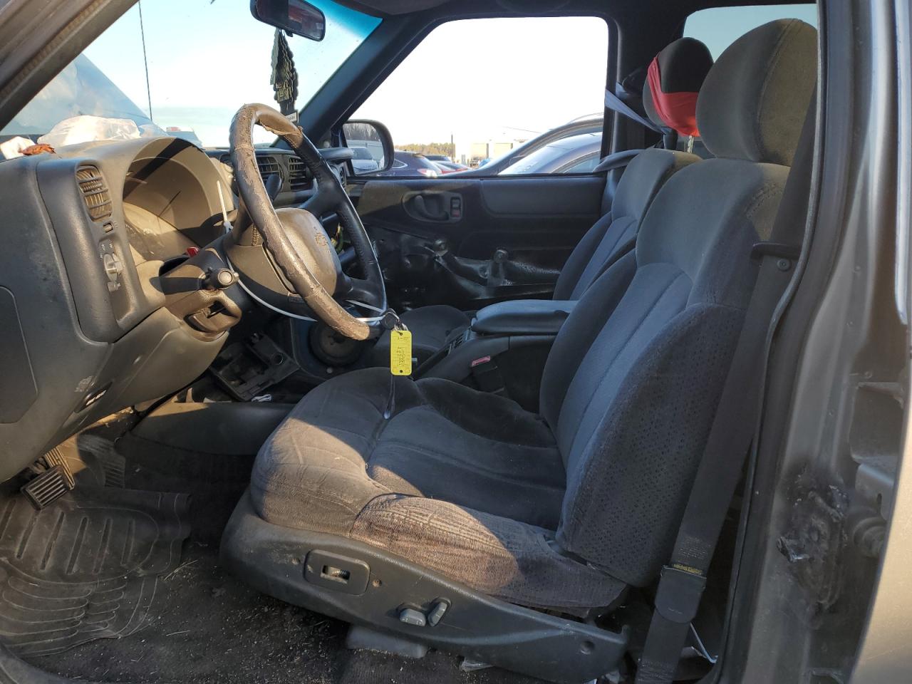 2001 Chevrolet Blazer - Image 7