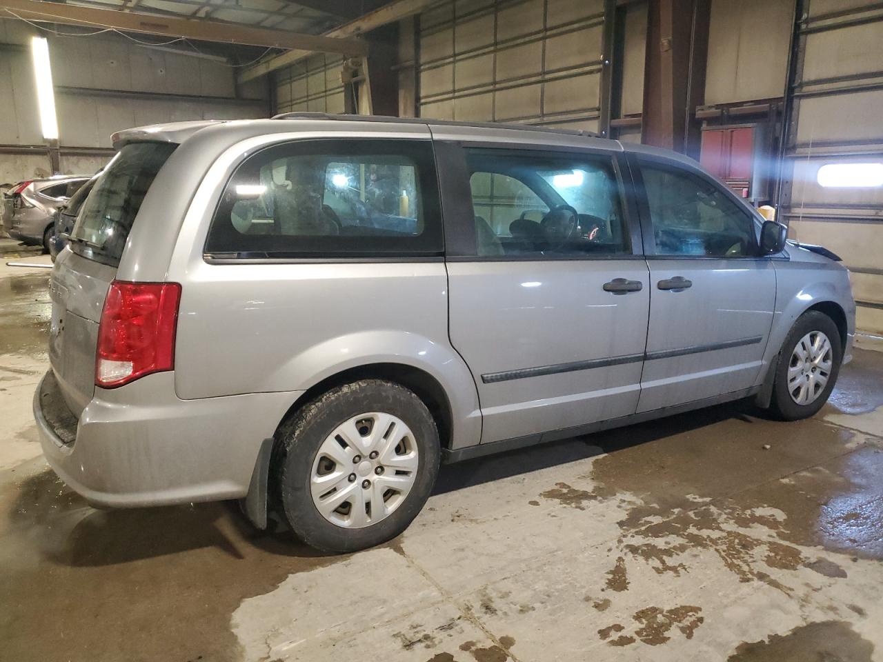 2016 Dodge Caravan - Image 3