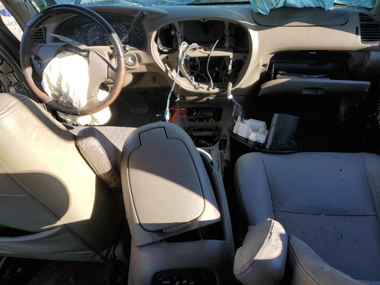 2006 Toyota Sequoia - Image 8