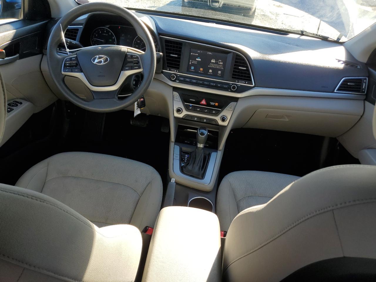 2017 Hyundai Elantra - Image 8