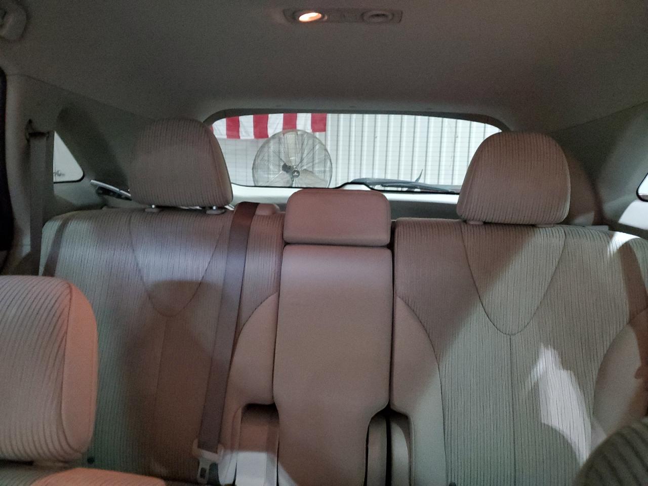 2012 Toyota Venza - Image 10