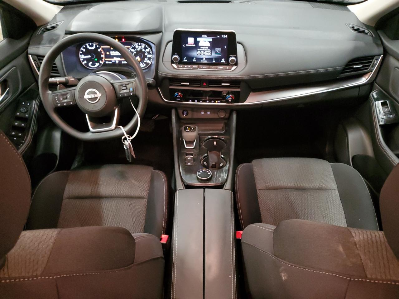 2024 Nissan Rogue - Image 8