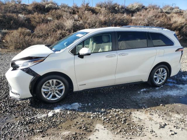 2021 Toyota Sienna Limited