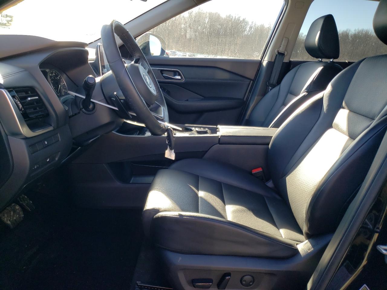 2021 Nissan Rogue - Image 7