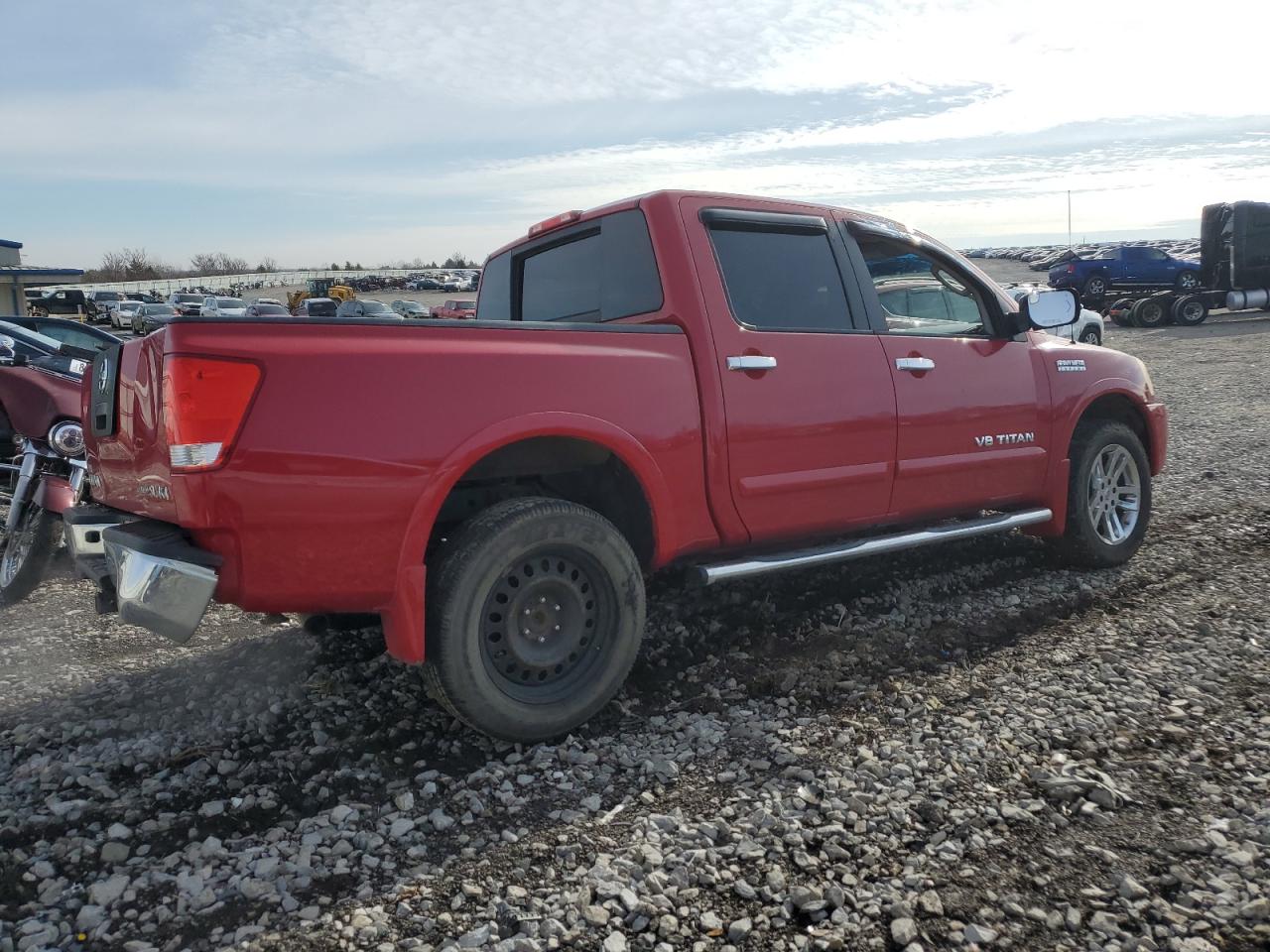 2011 Nissan Titan - Image 3