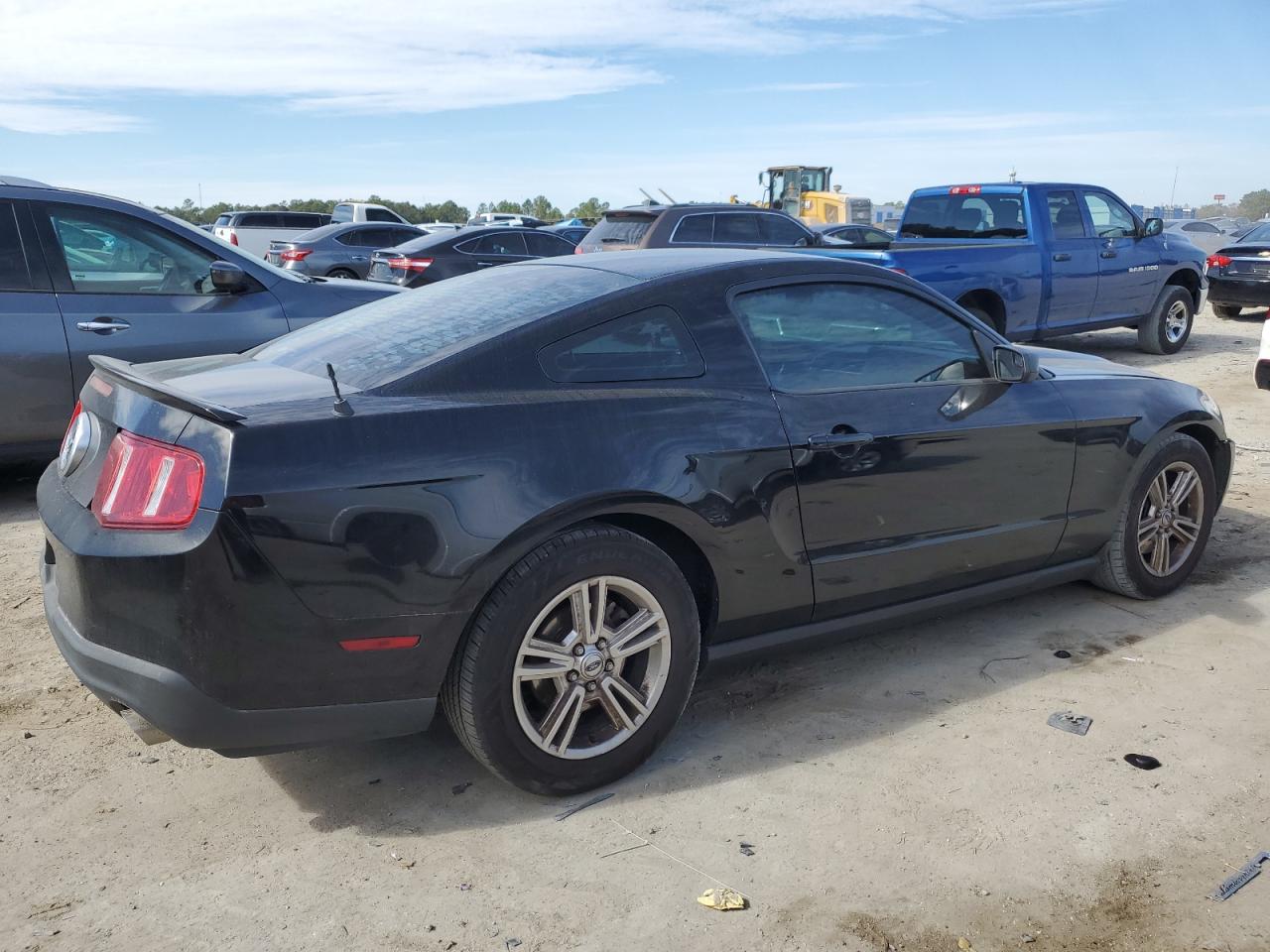 2011 Ford Mustang - Image 4