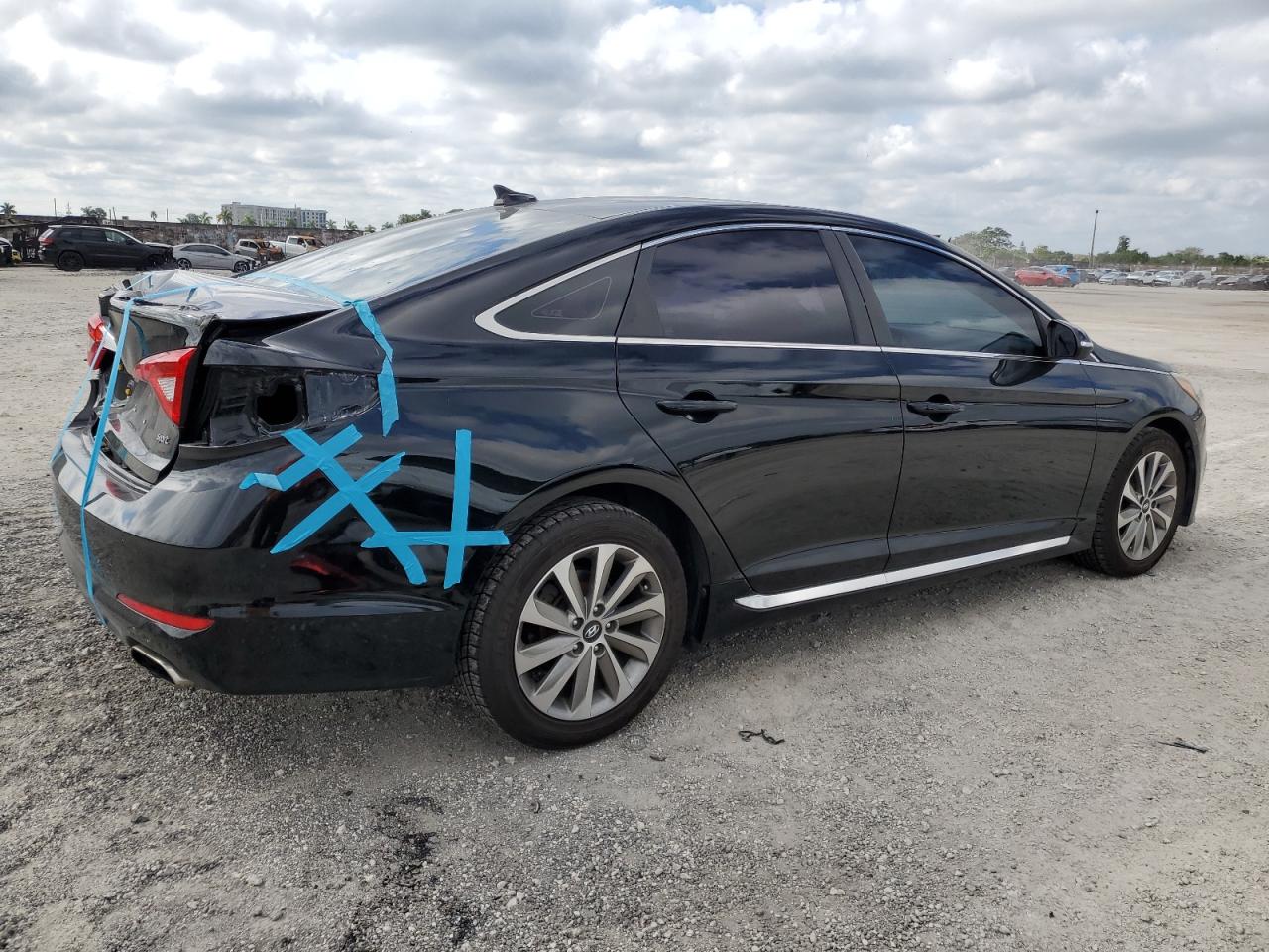 2015 Hyundai Sonata - Image 3