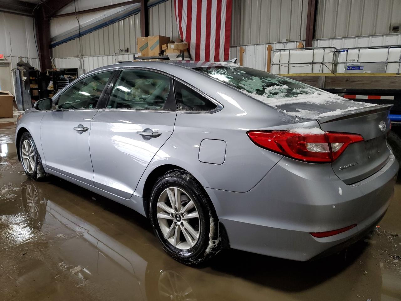 2015 Hyundai Sonata - Image 2