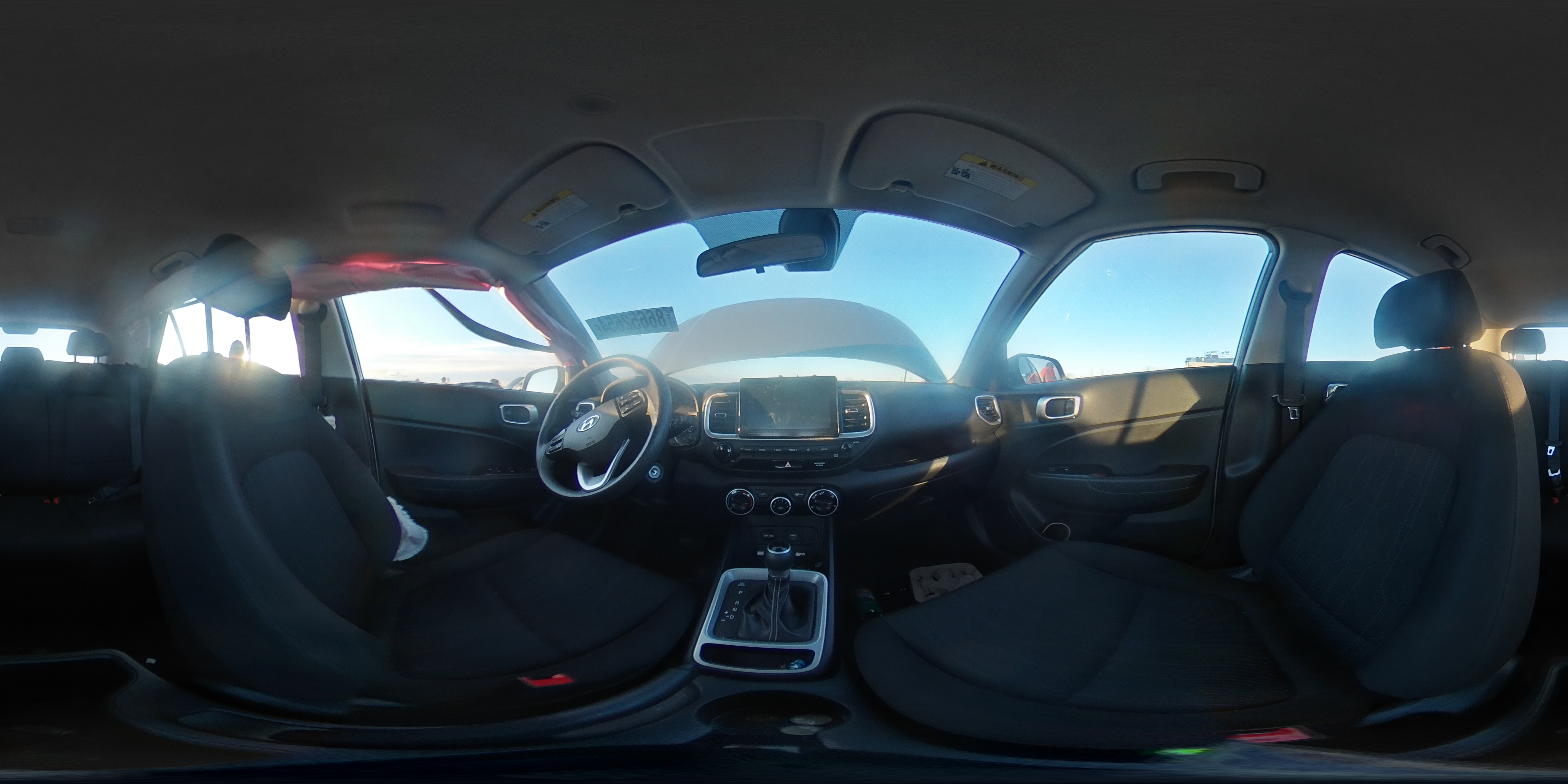 2021 Hyundai Venue - Image 13