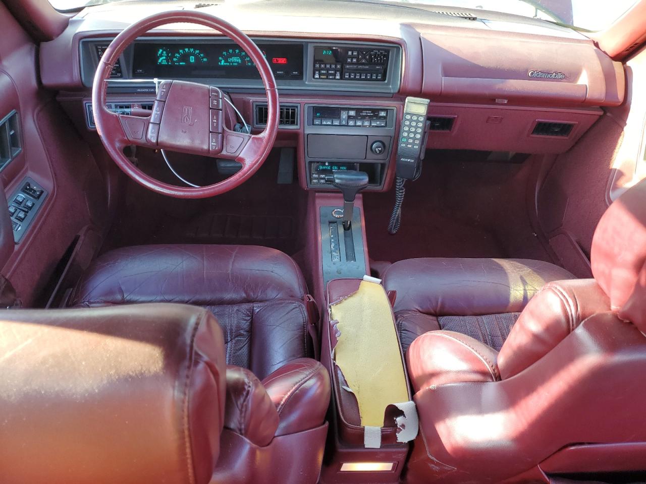 1990 Oldsmobile Cutlass - Image 8