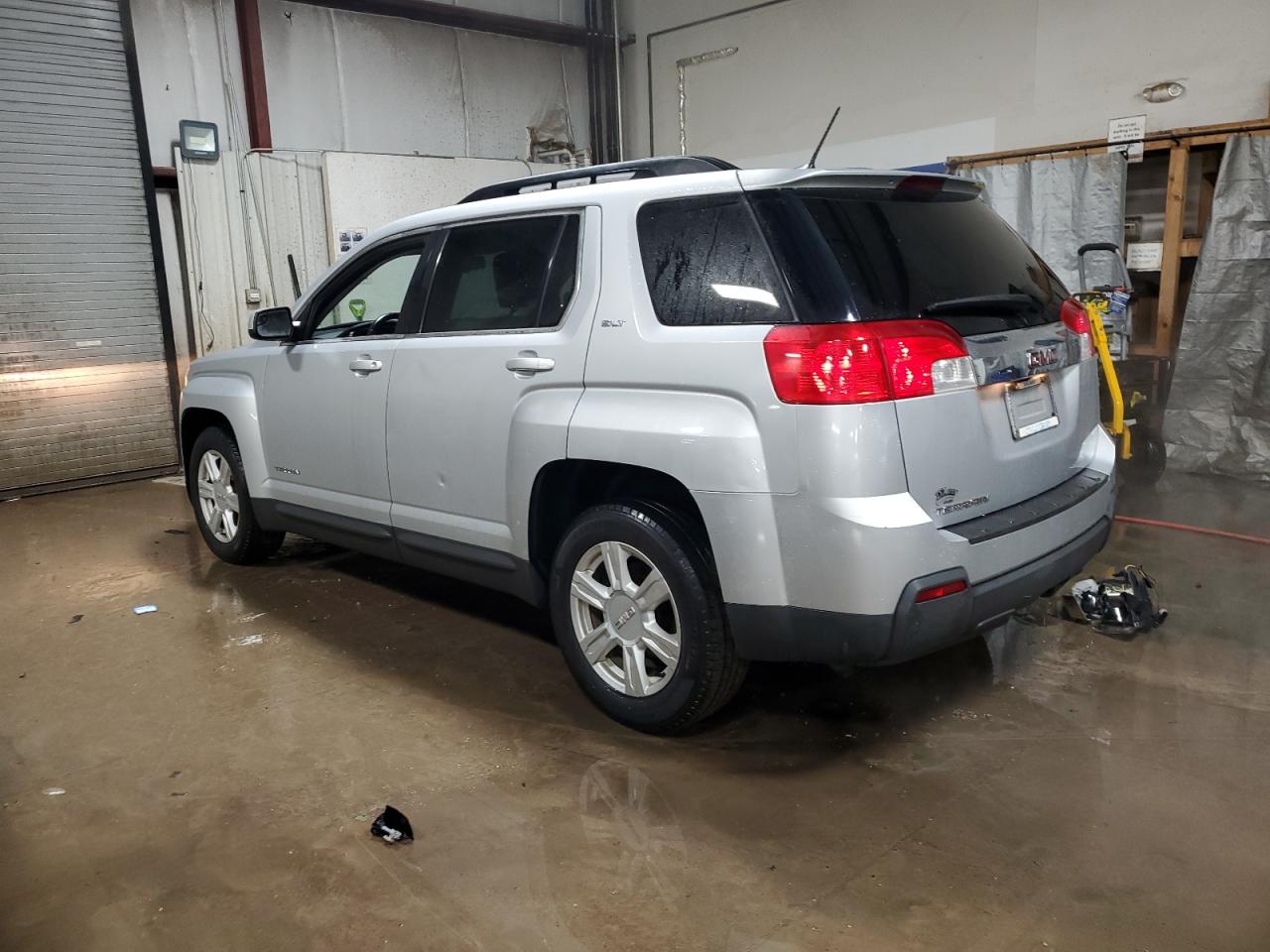 2014 GMC Terrain - Image 2