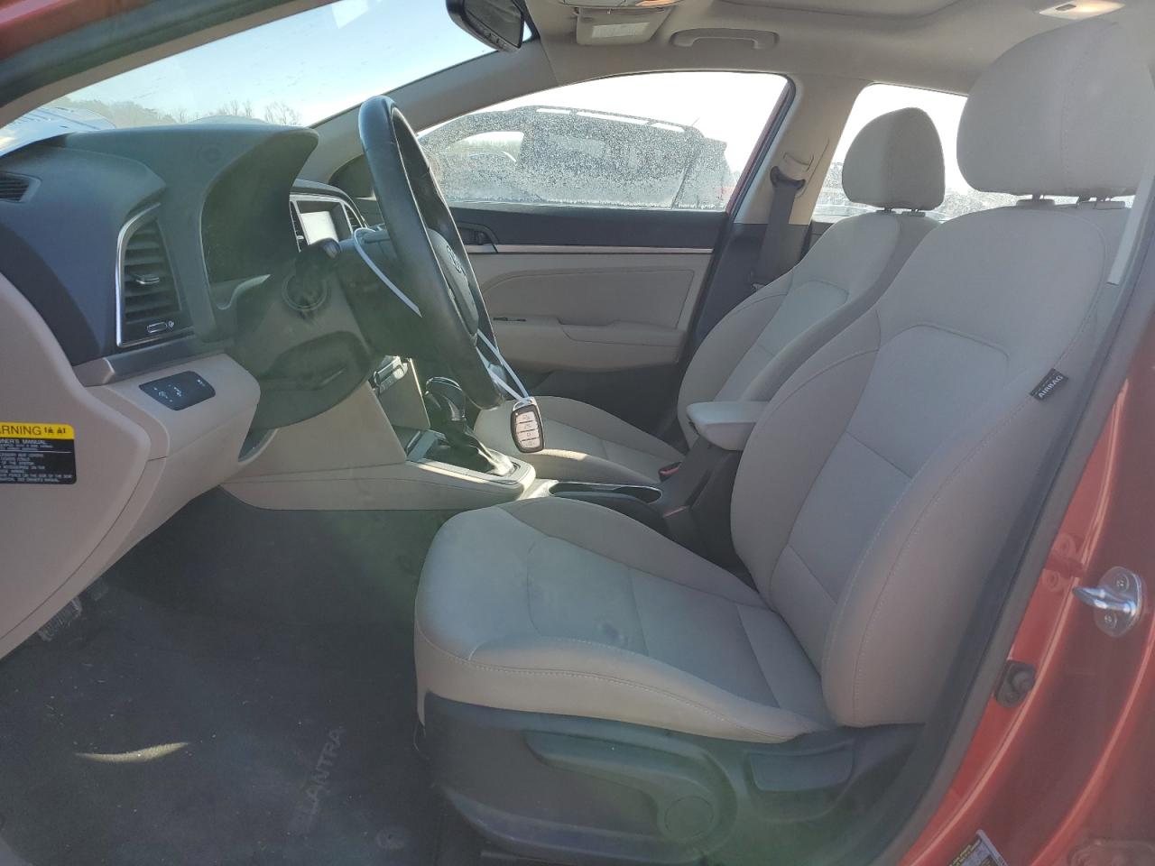 2018 Hyundai Elantra - Image 7