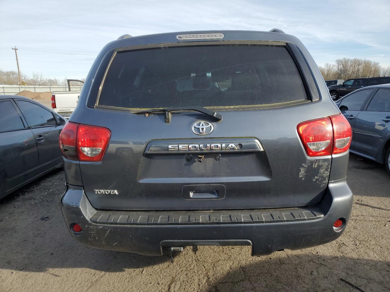 2009 Toyota Sequoia - Image 6