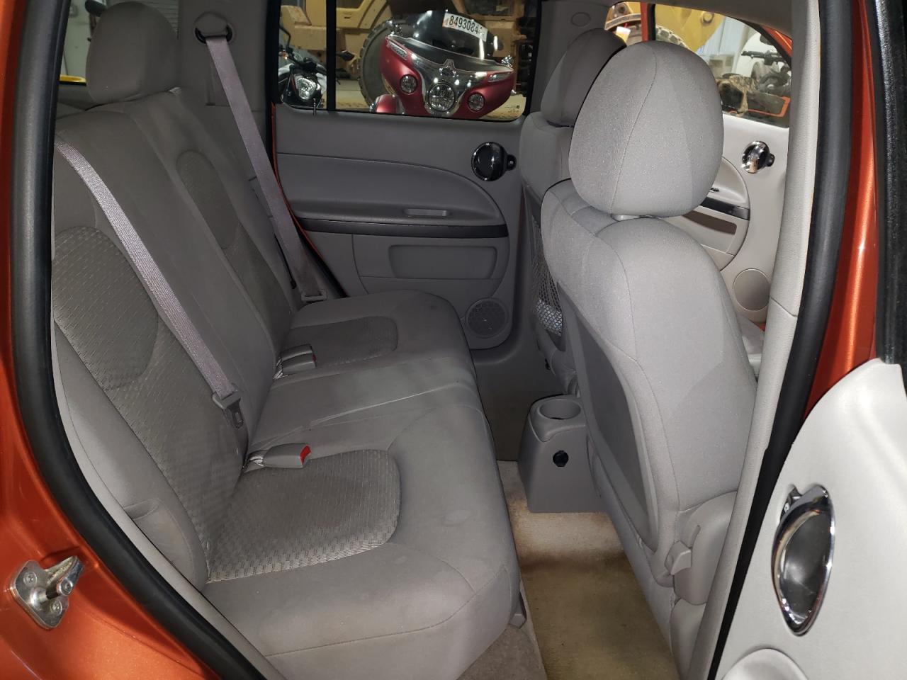 2007 Chevrolet HHR - Image 11