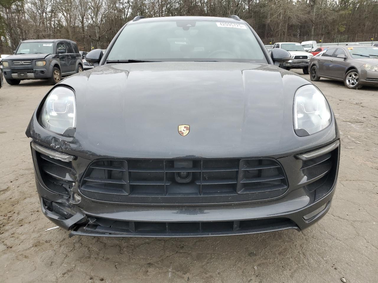 2018 Porsche Macan - Image 5