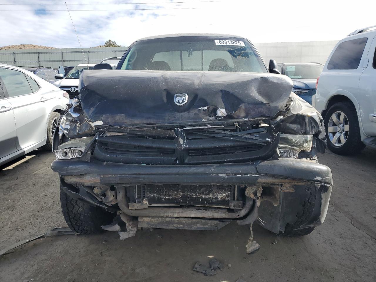 2004 Dodge Dakota - Image 5