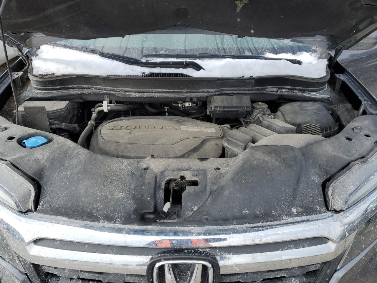 2017 Honda Ridgeline - Image 11