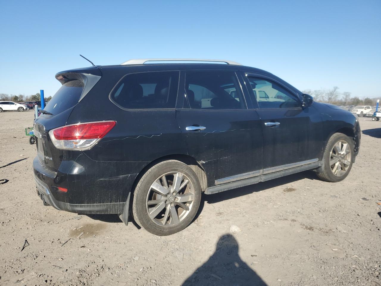2013 Nissan Pathfinder - Image 3