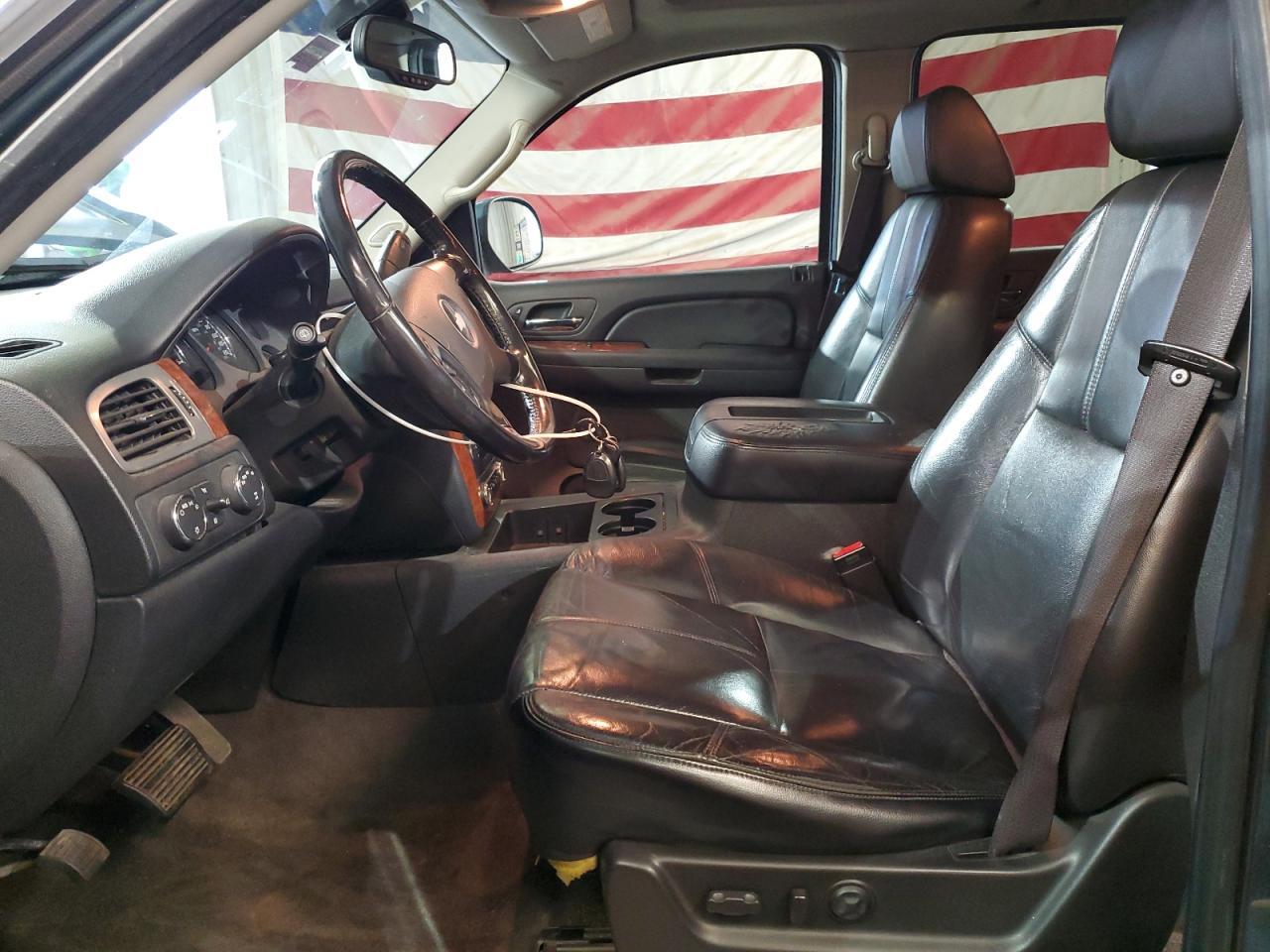 2008 Chevrolet Tahoe - Image 7