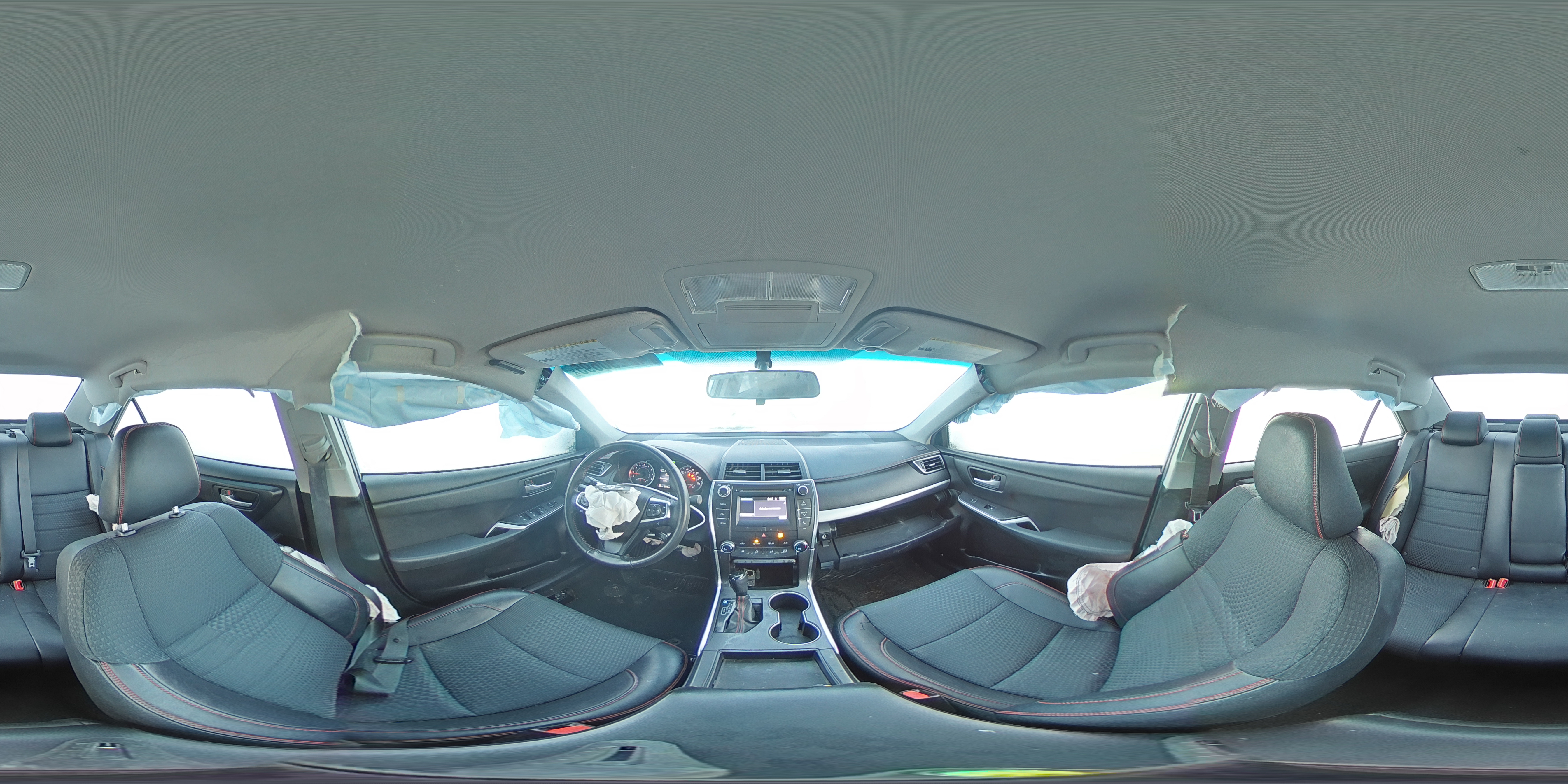 2015 Toyota Camry - Image 12