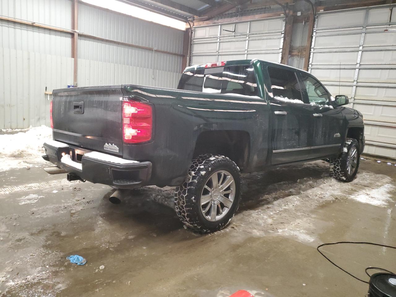 2015 Chevrolet Silverado - Image 3