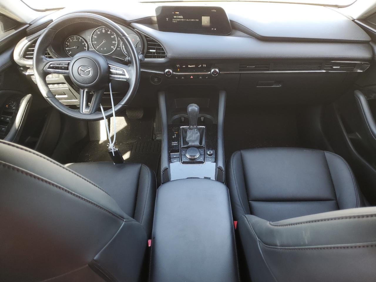2022 Mazda 3 - Image 8