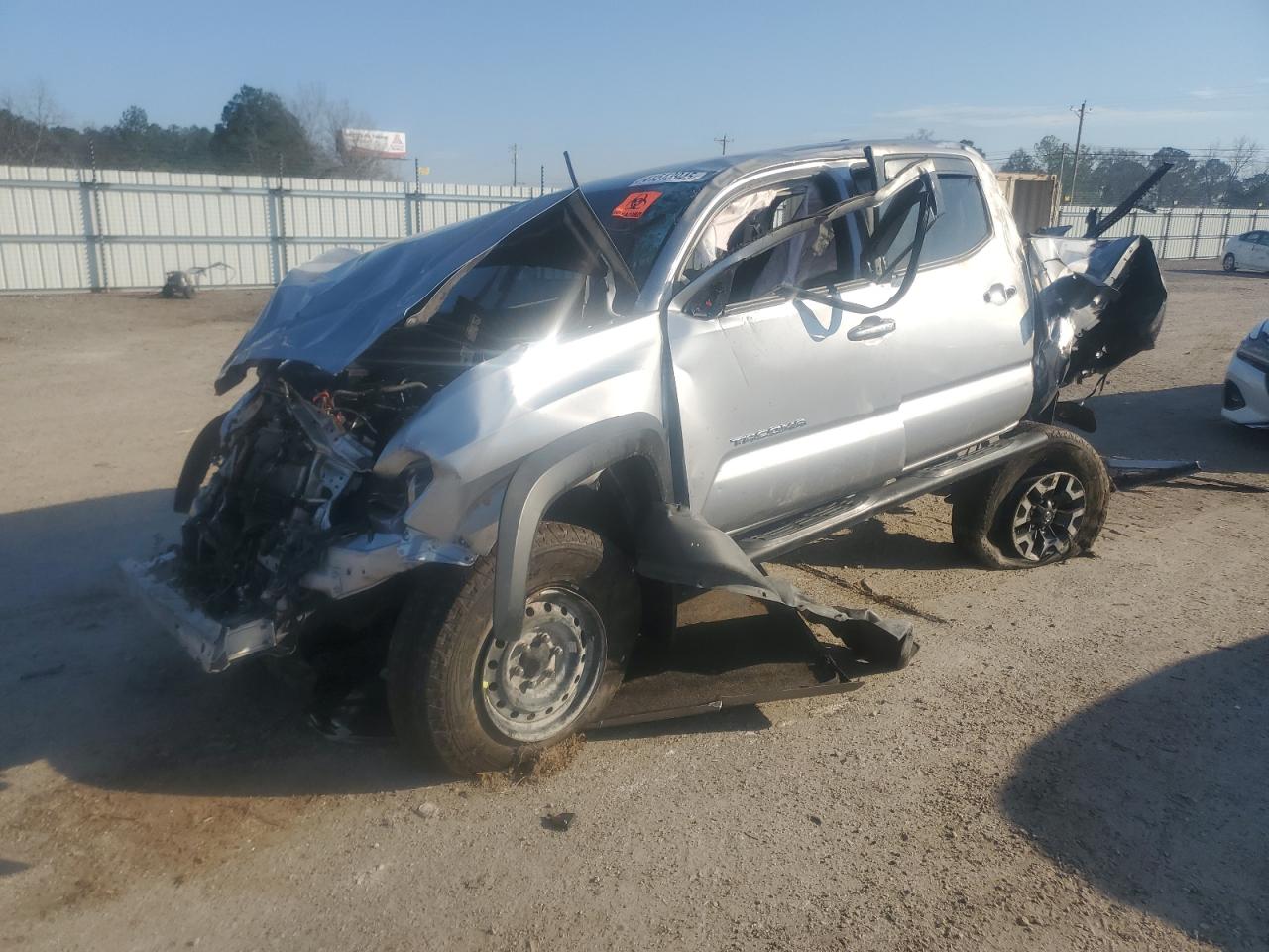 5TFCZ5AN1JX139217 TOYOTA TACOMA 2018