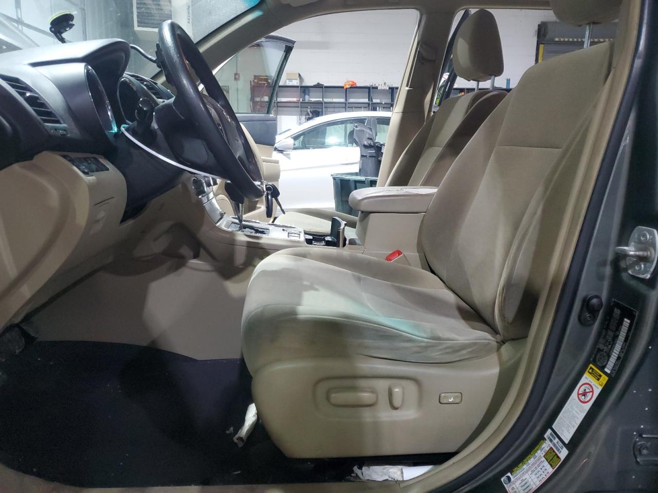 2013 Toyota Highlander - Image 7
