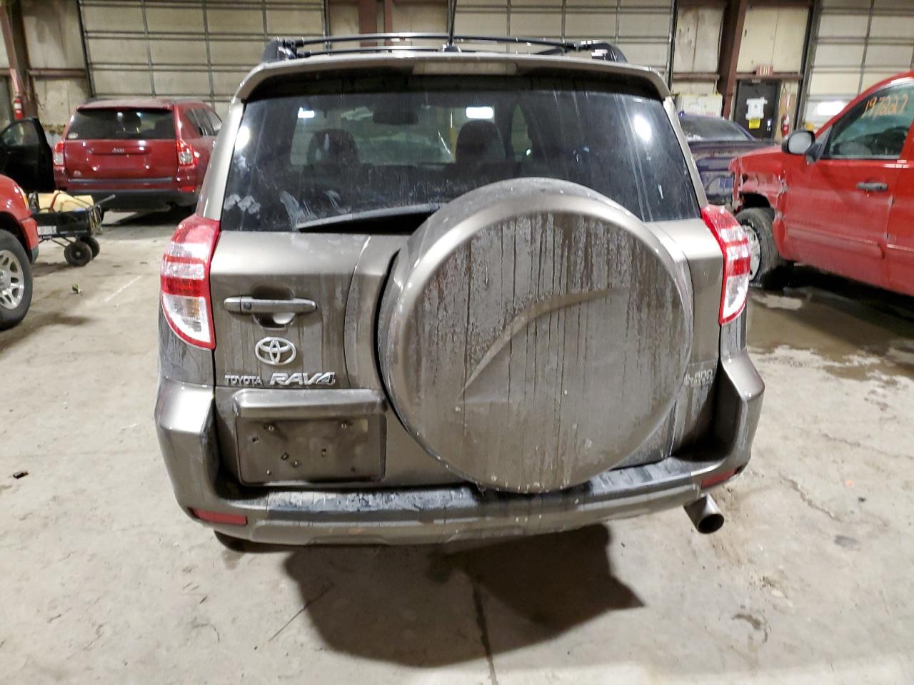 2010 Toyota RAV 4 - Image 6