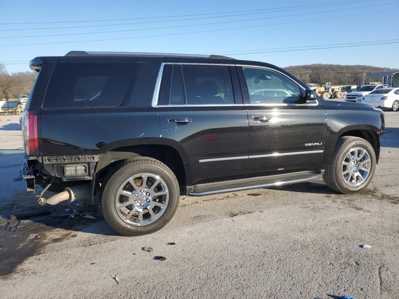 2019 GMC Yukon - Image 3