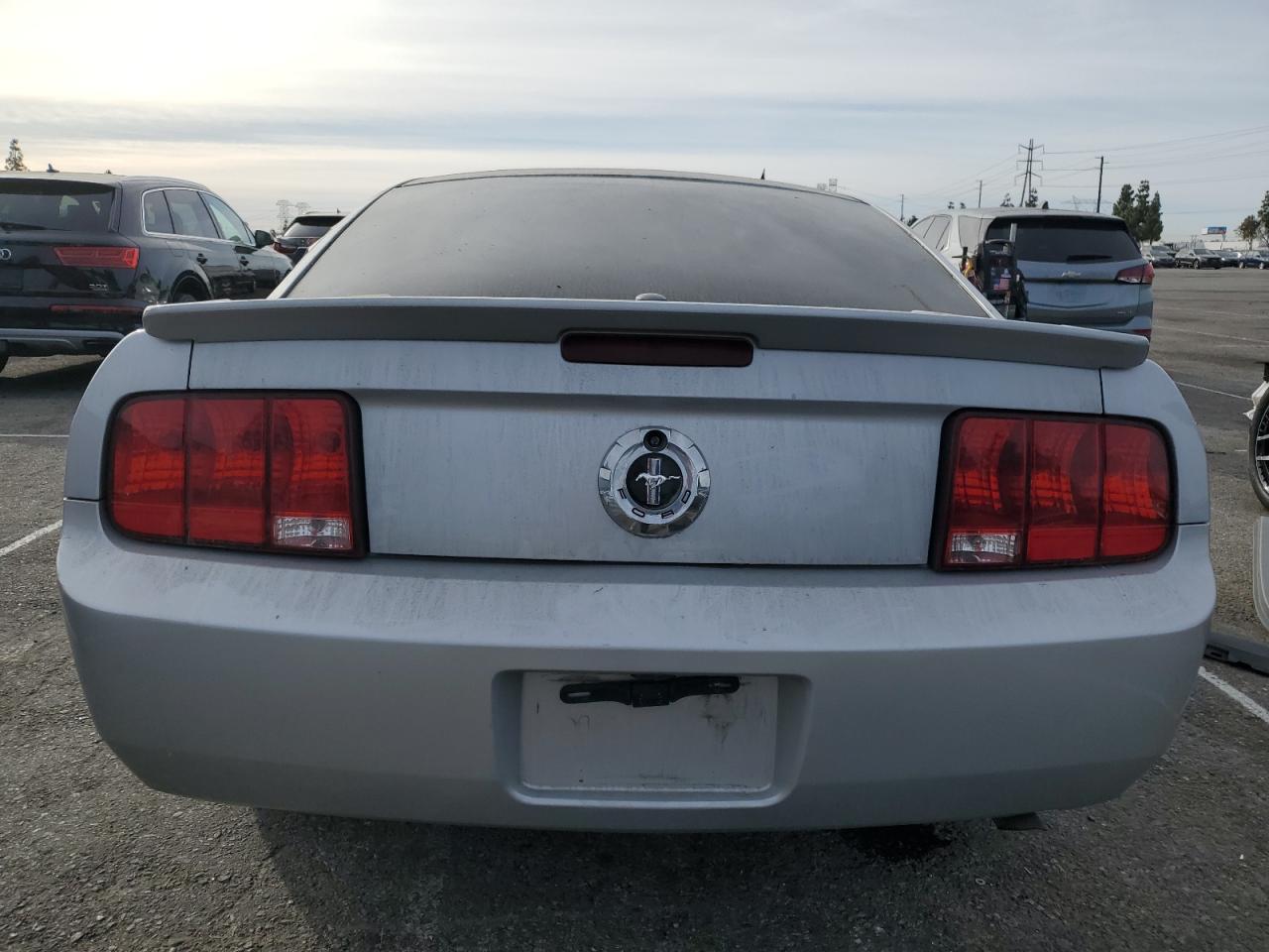 2007 Ford Mustang - Image 6