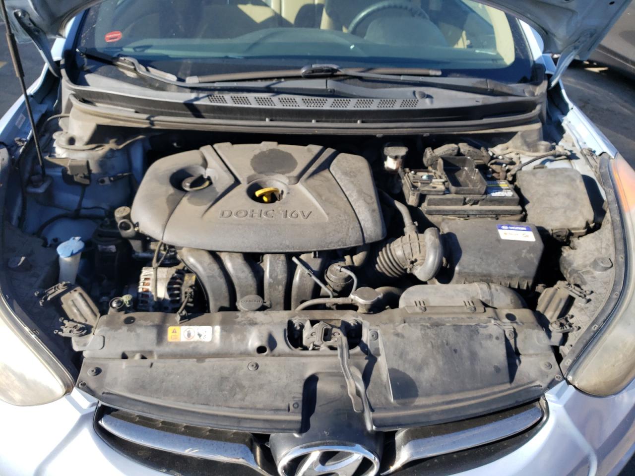 2013 Hyundai Elantra - Image 11