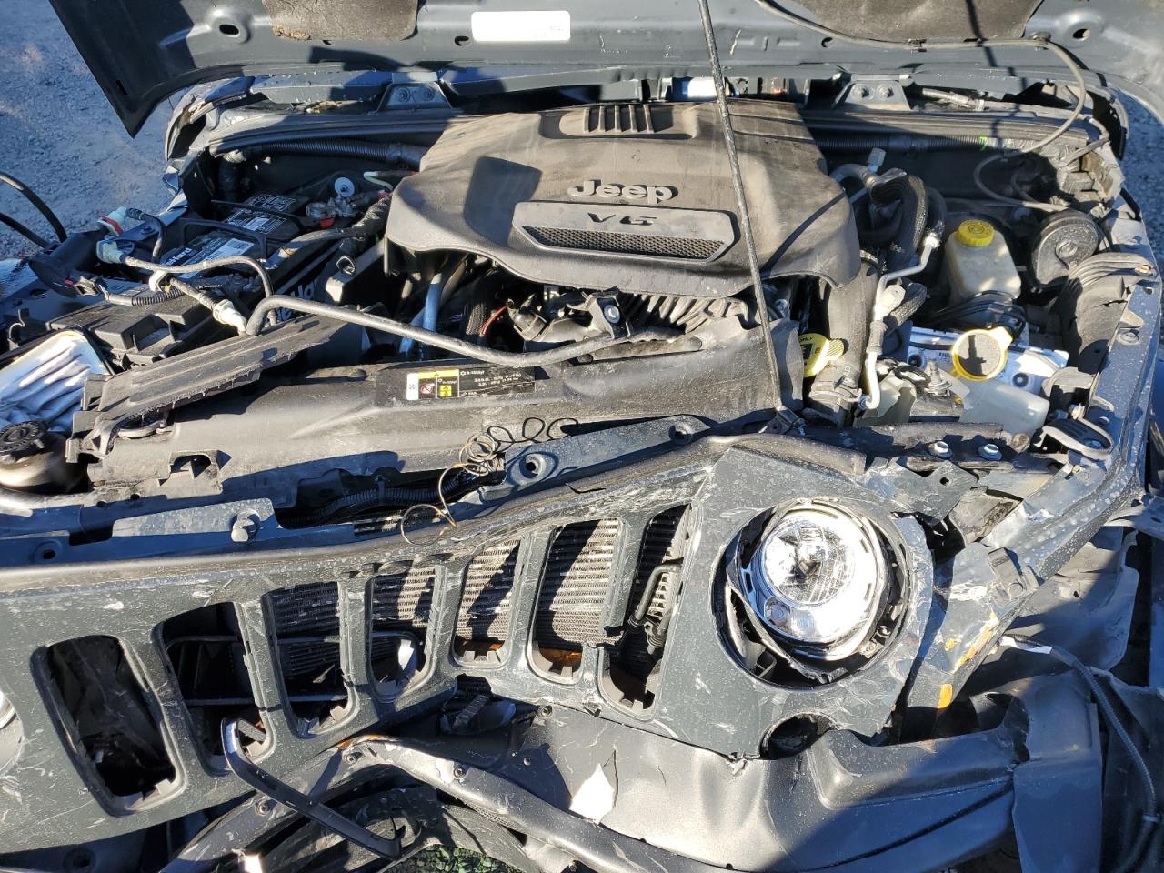 2017 Jeep Wrangler - Image 11