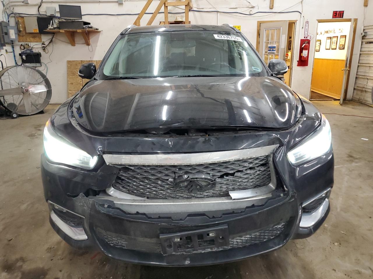 2017 Infiniti QX60 - Image 5