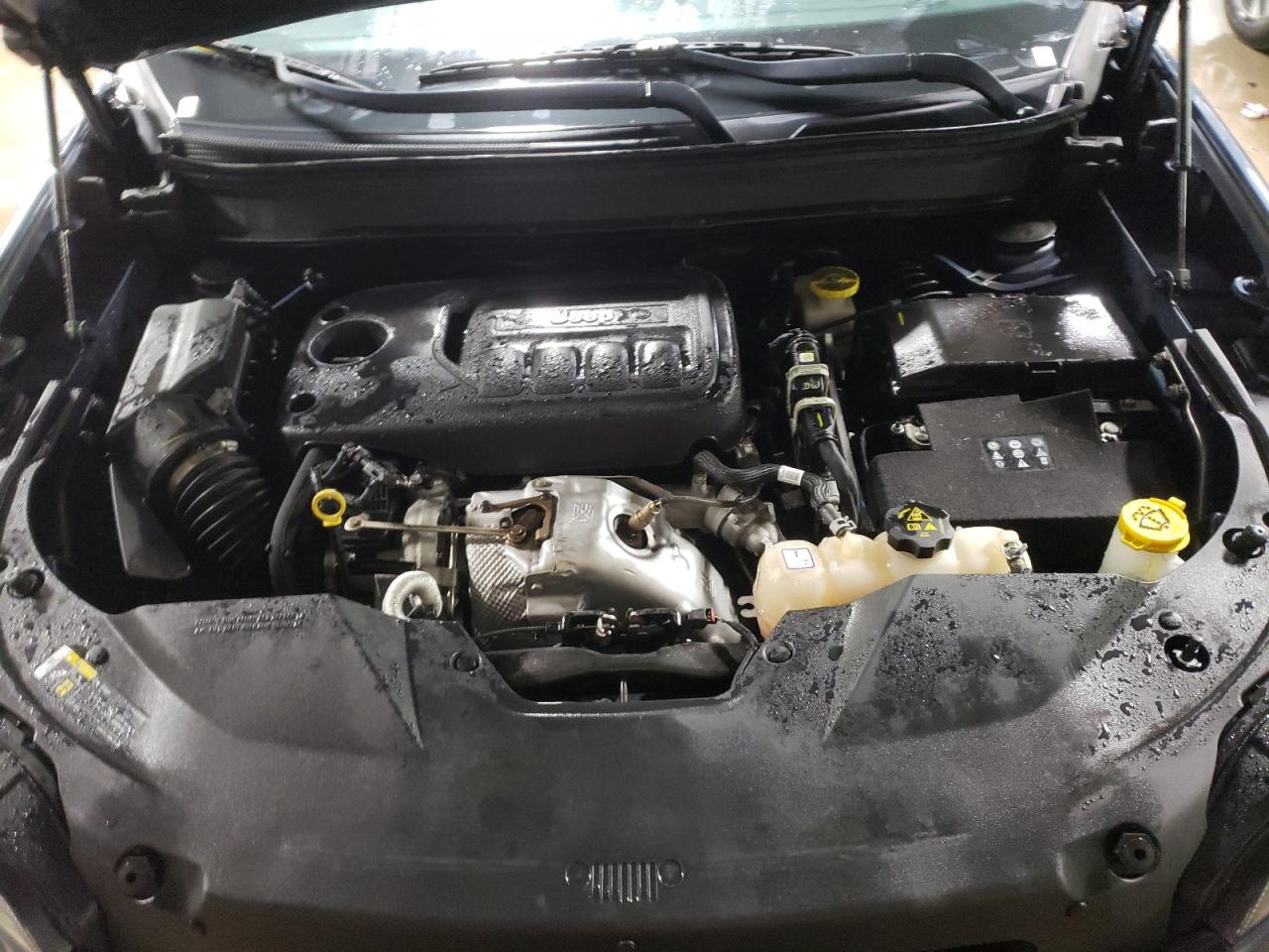 2020 Jeep Grand Cherokee - Image 11