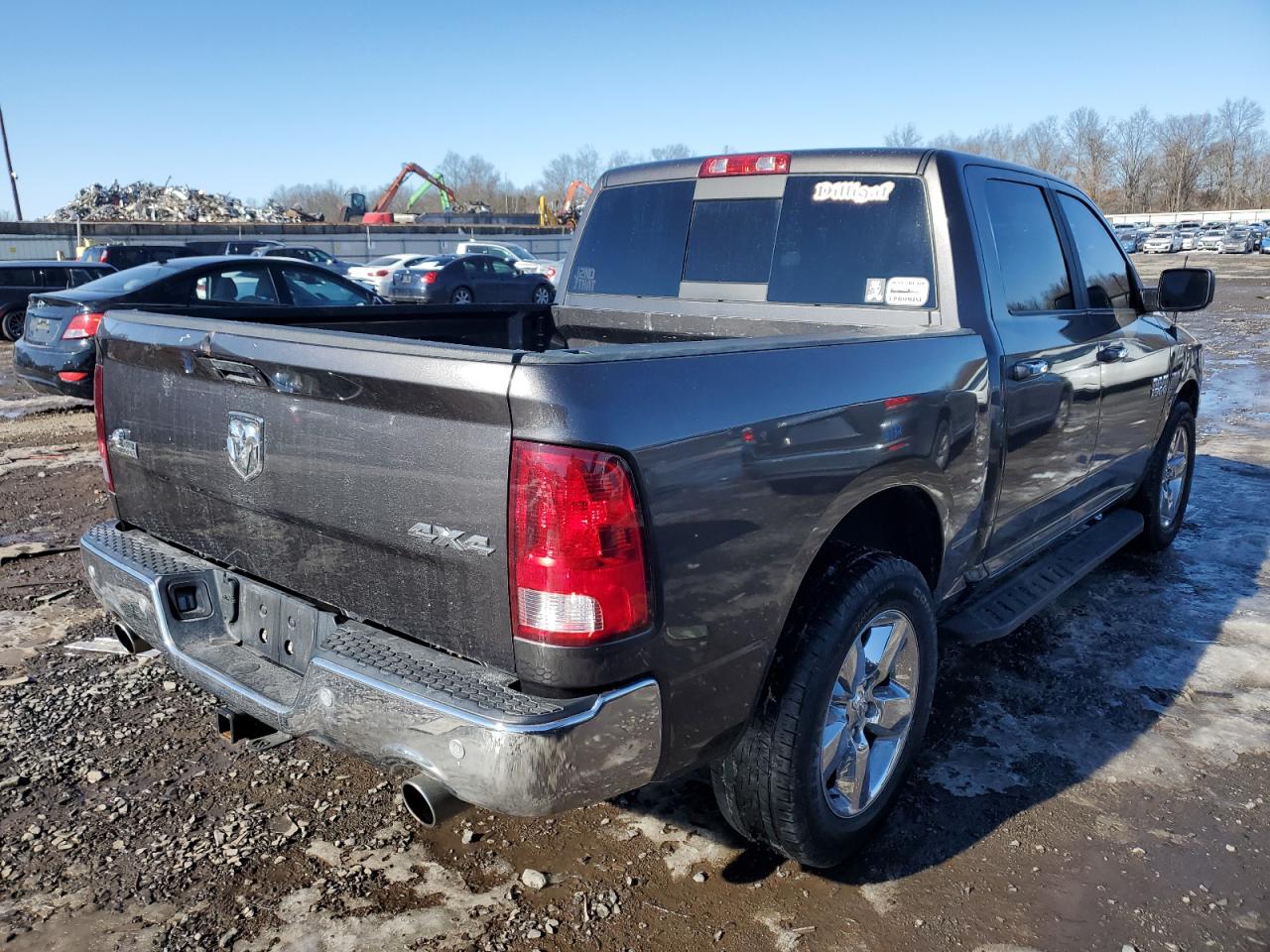 2018 RAM 1500 - Image 3