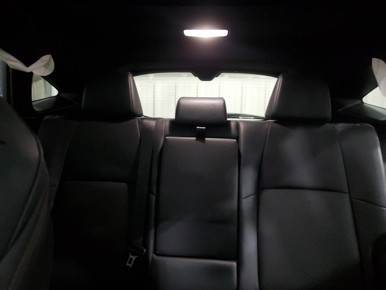 2021 Toyota Venza - Image 10