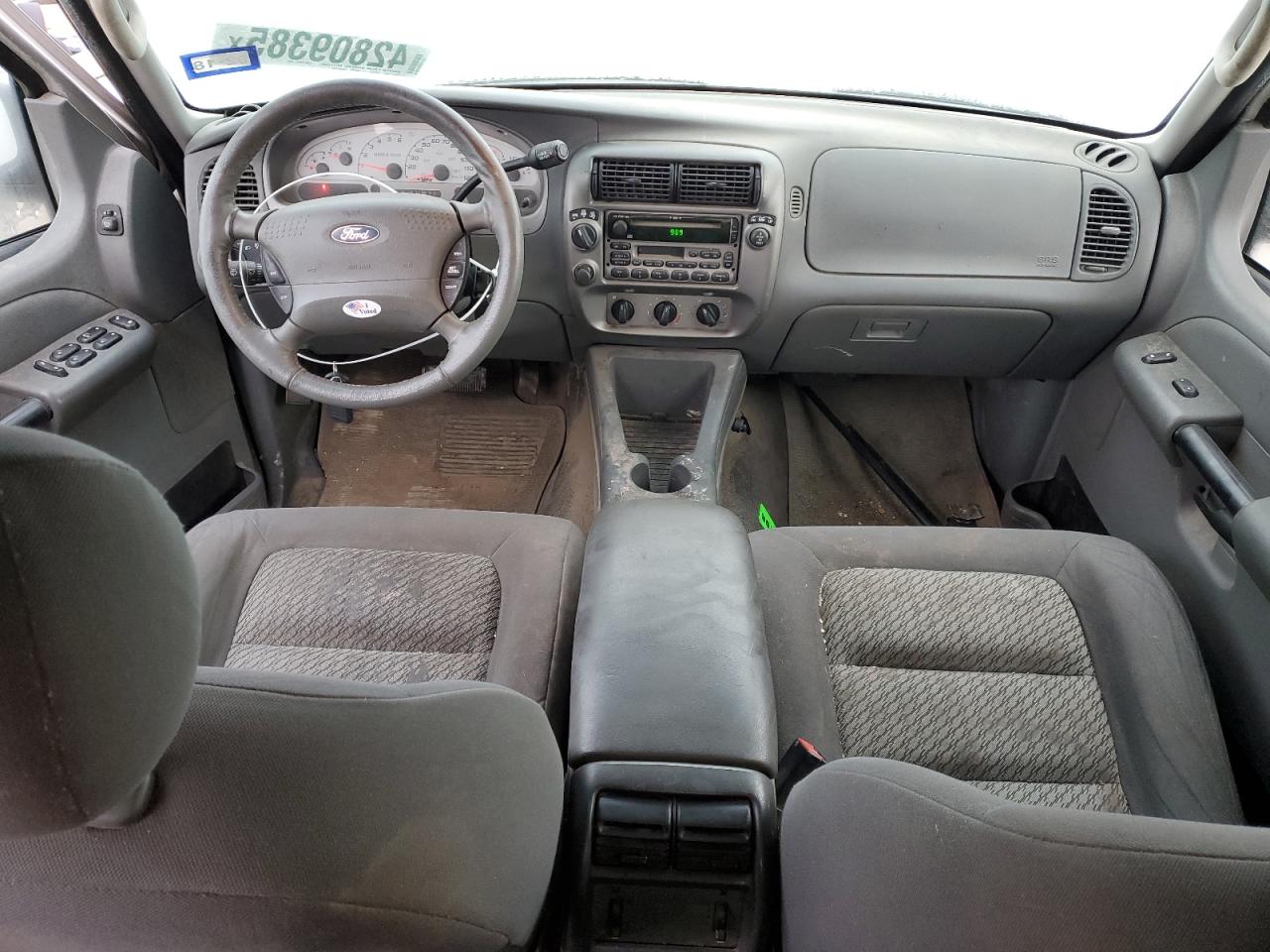 2005 Ford Explorer - Image 8